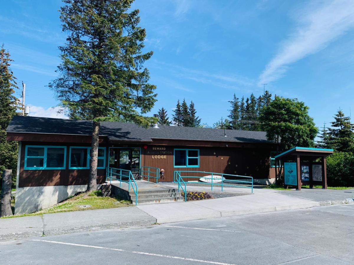Seward Adventure Lodge Экстерьер фото